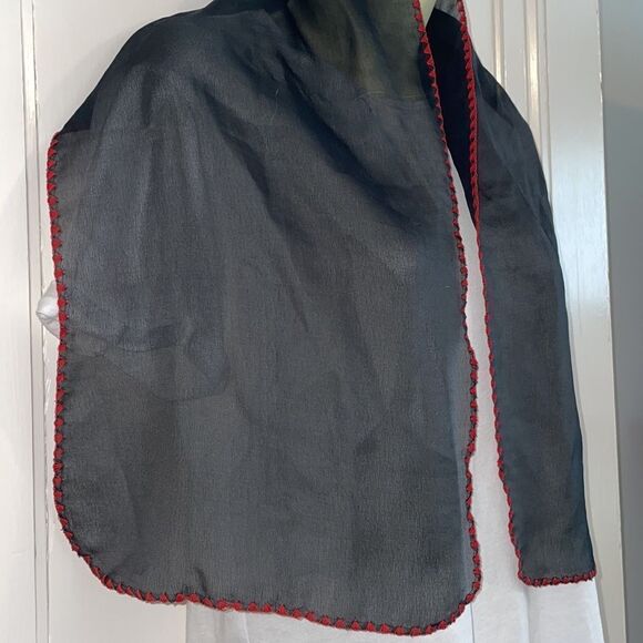 Vintage black chiffon polyester scarf with red crochet border - Picture 3 of 6